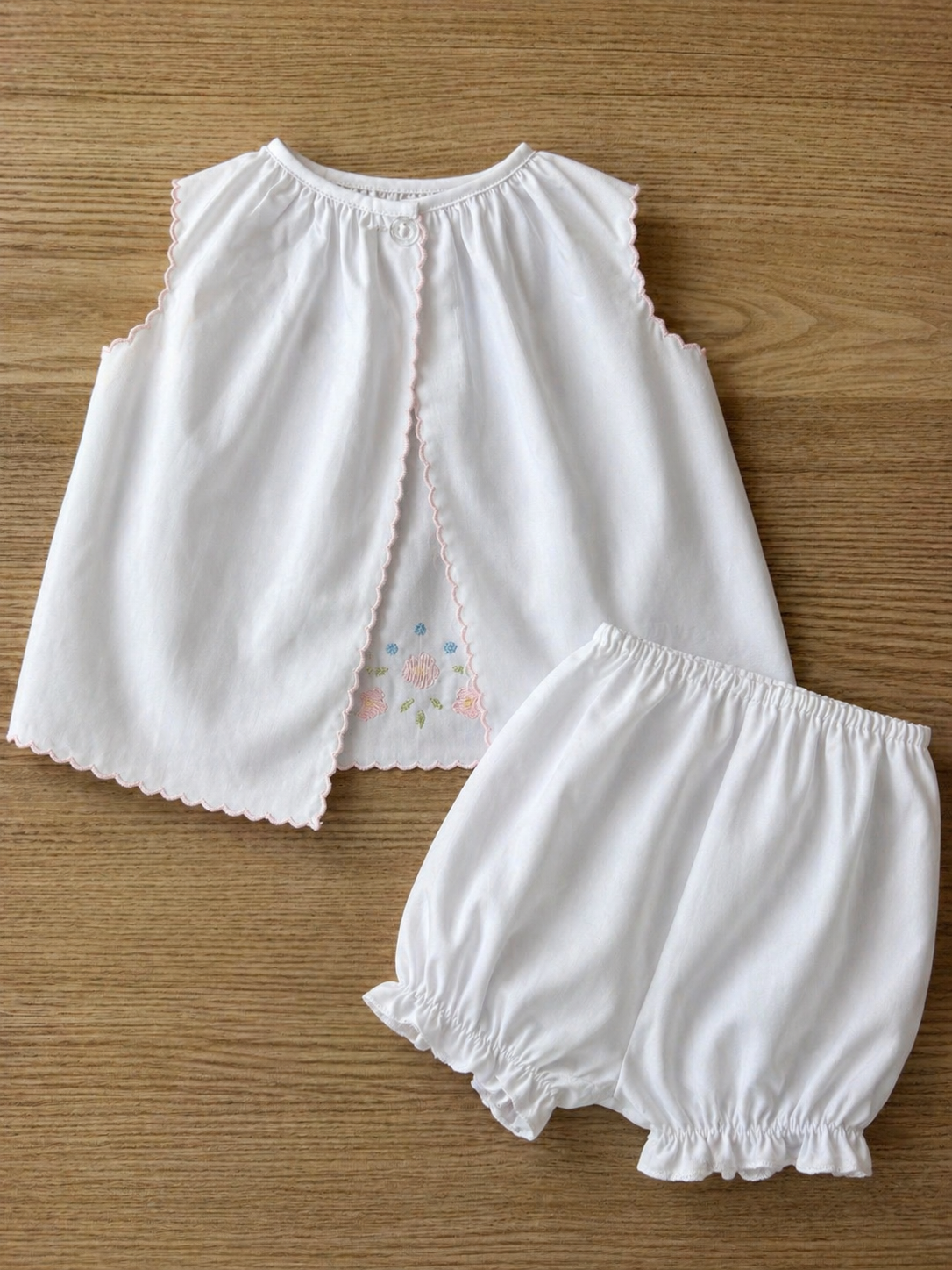 White/Pink Flowers Diaper Set