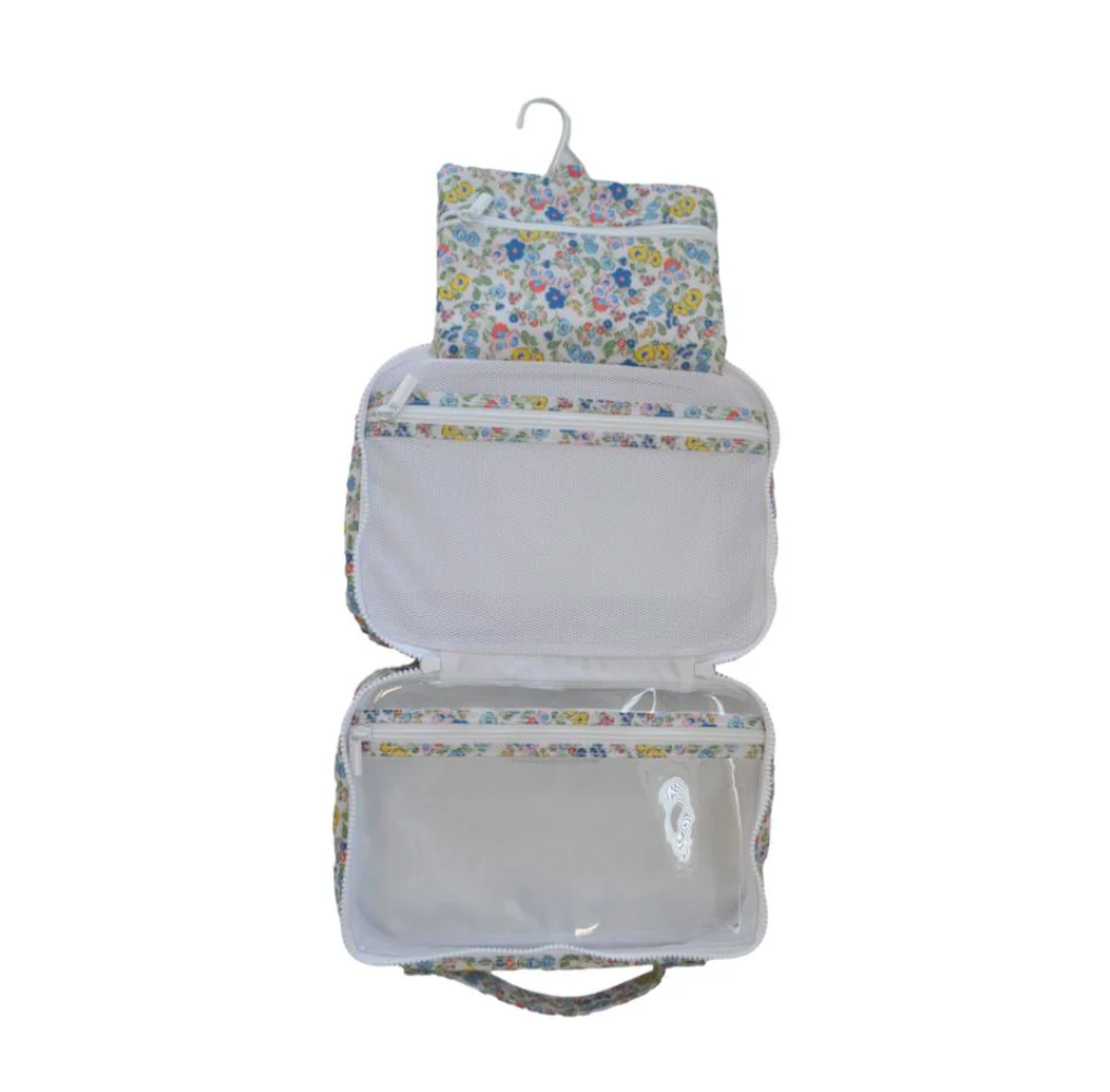 Toiletry Bag Hanging