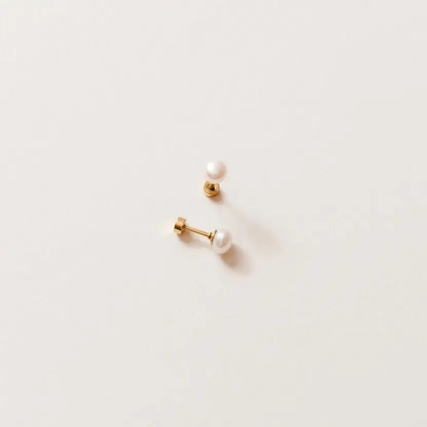 Pearl Earring