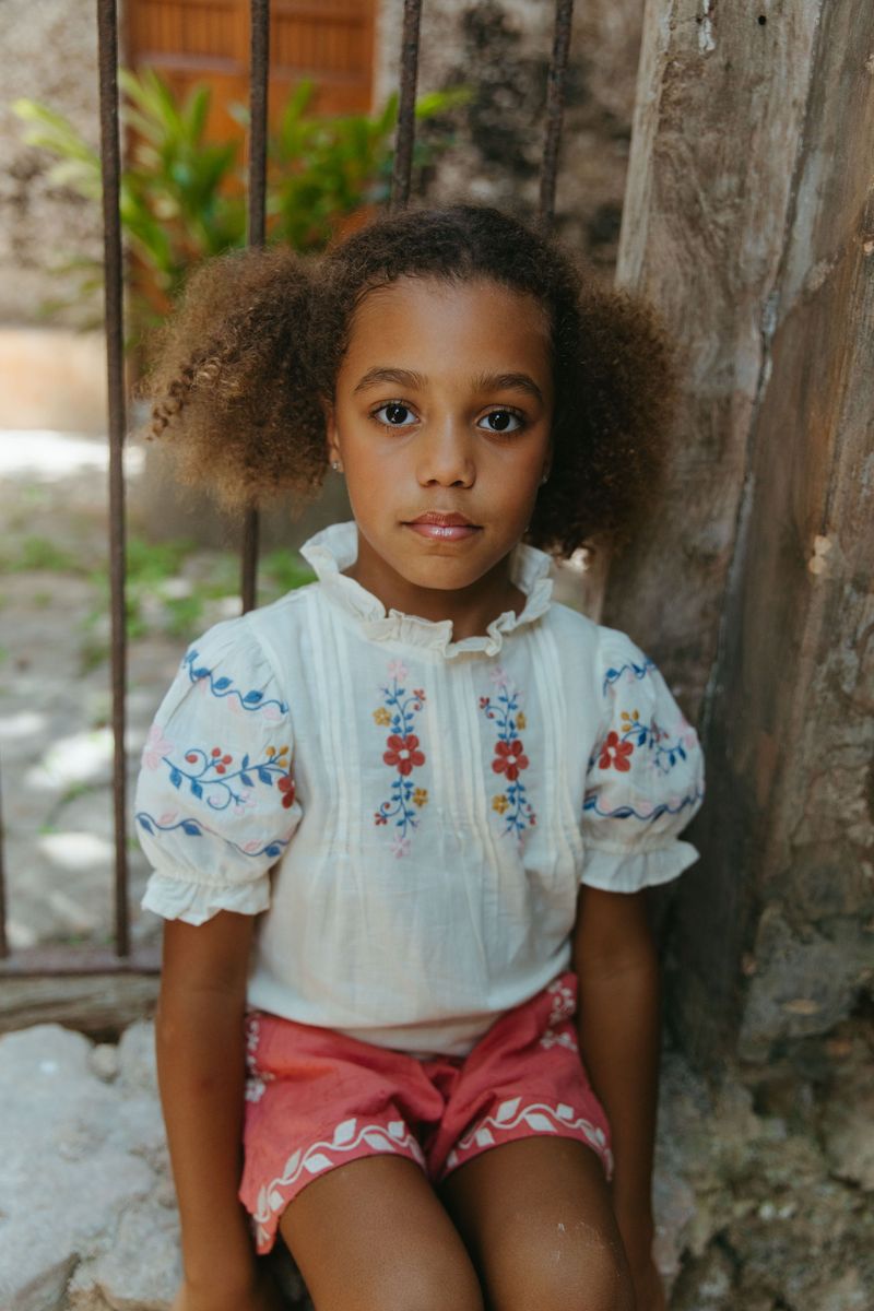 Luna Antique White Top