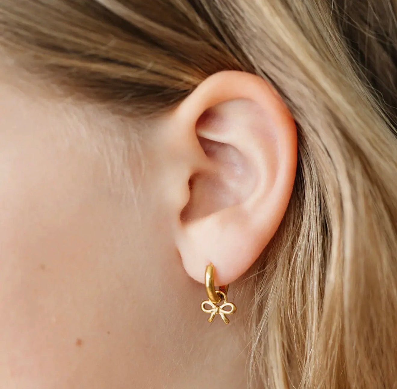 Bow Charm Earring