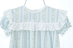 Winter Lily Ruffle Bubble