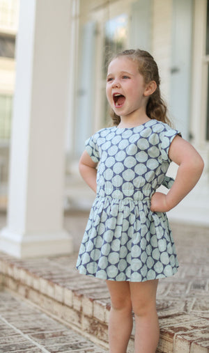 The Bow Back Scallop Dress (Kid)